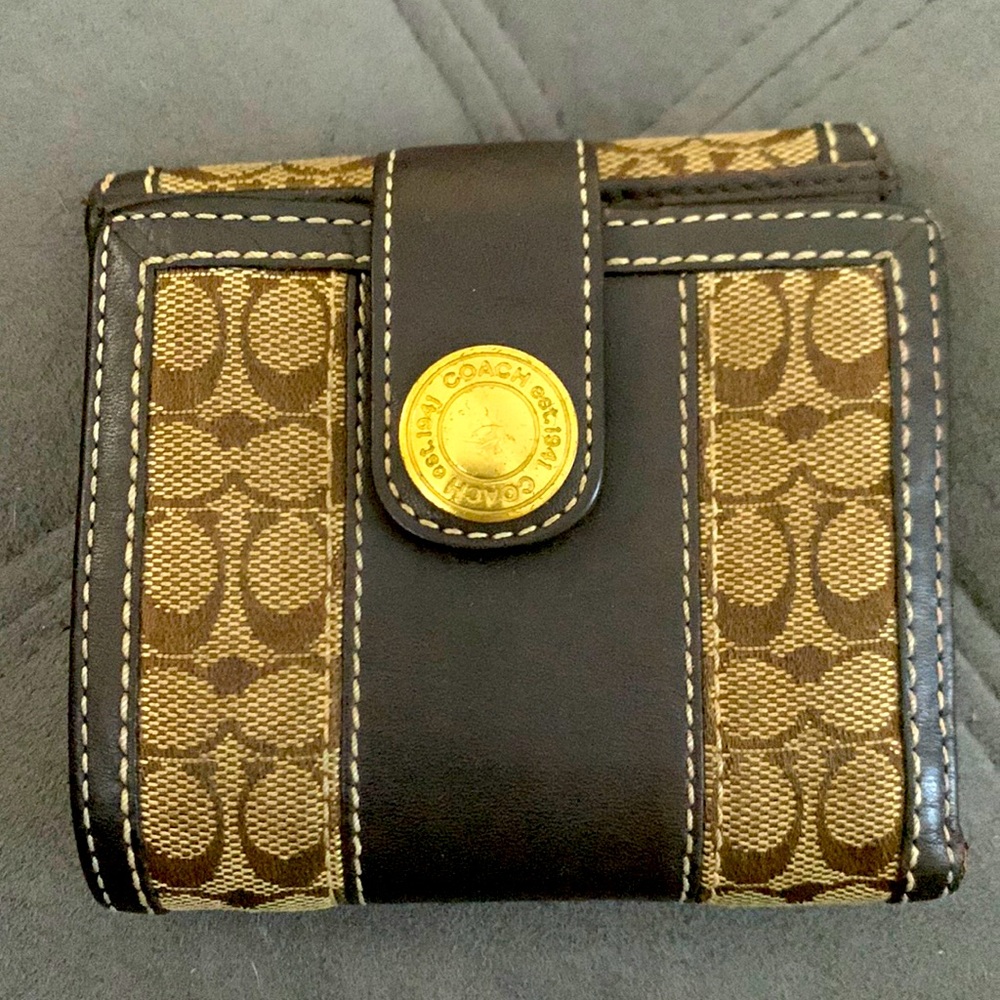 Coach wallet. Authentic